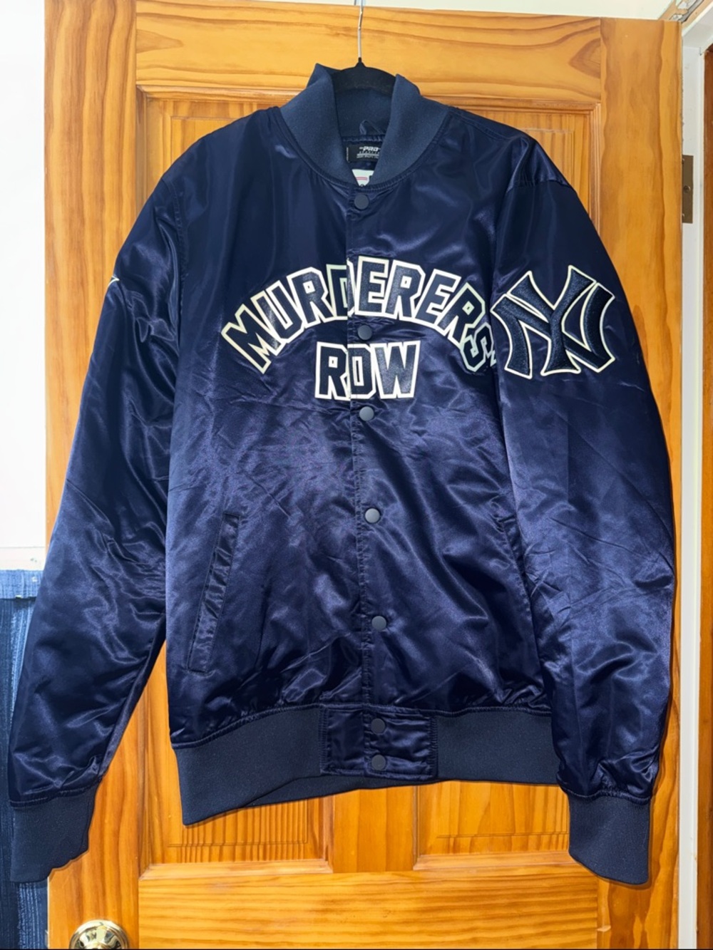 Pro Standard Men’s NY YANKEE Satin Jacket XL